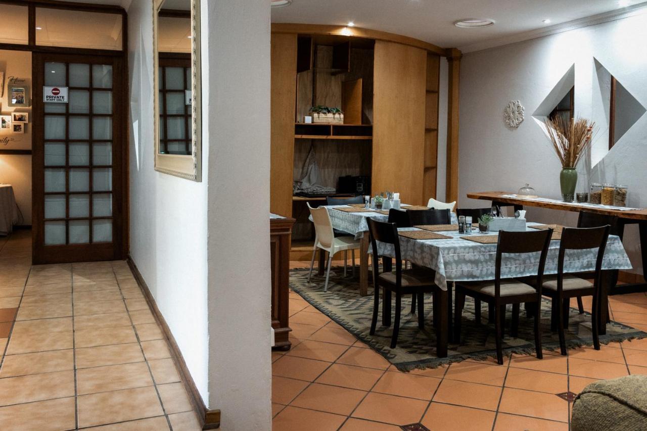 Park Living Guesthouse Bloemfontein Dış mekan fotoğraf